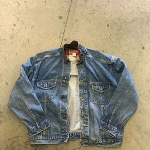 Vintage Marlboro Country Store denim jacket